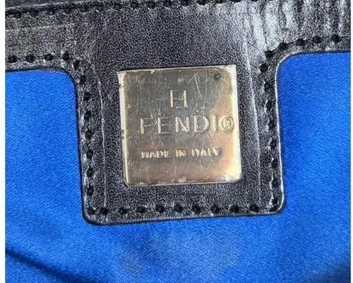 Square metal plate inside the FENDI Mamma Baguette